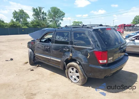 2010 Jeep Grand Cherokee Laredo z USA, uszkodzony, nr VIN 1J4PR4GK4AC117108